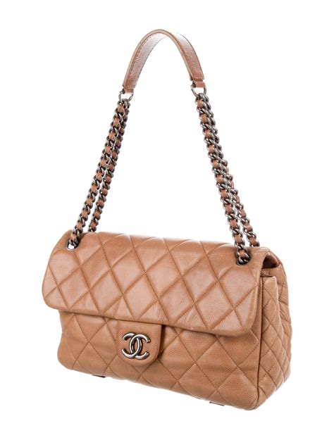 chanel handbags outlet store
